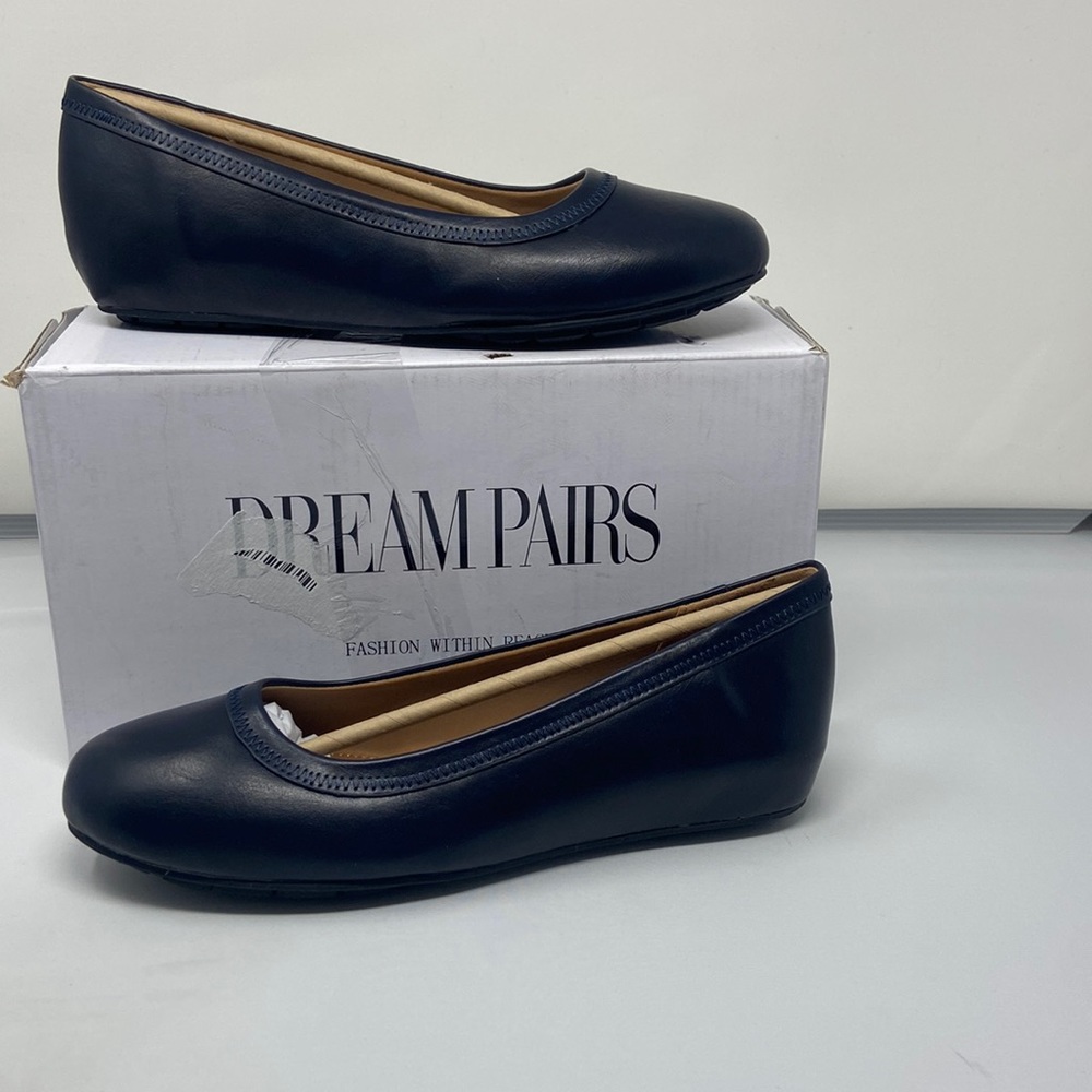Women’s flat slip Ons shoes